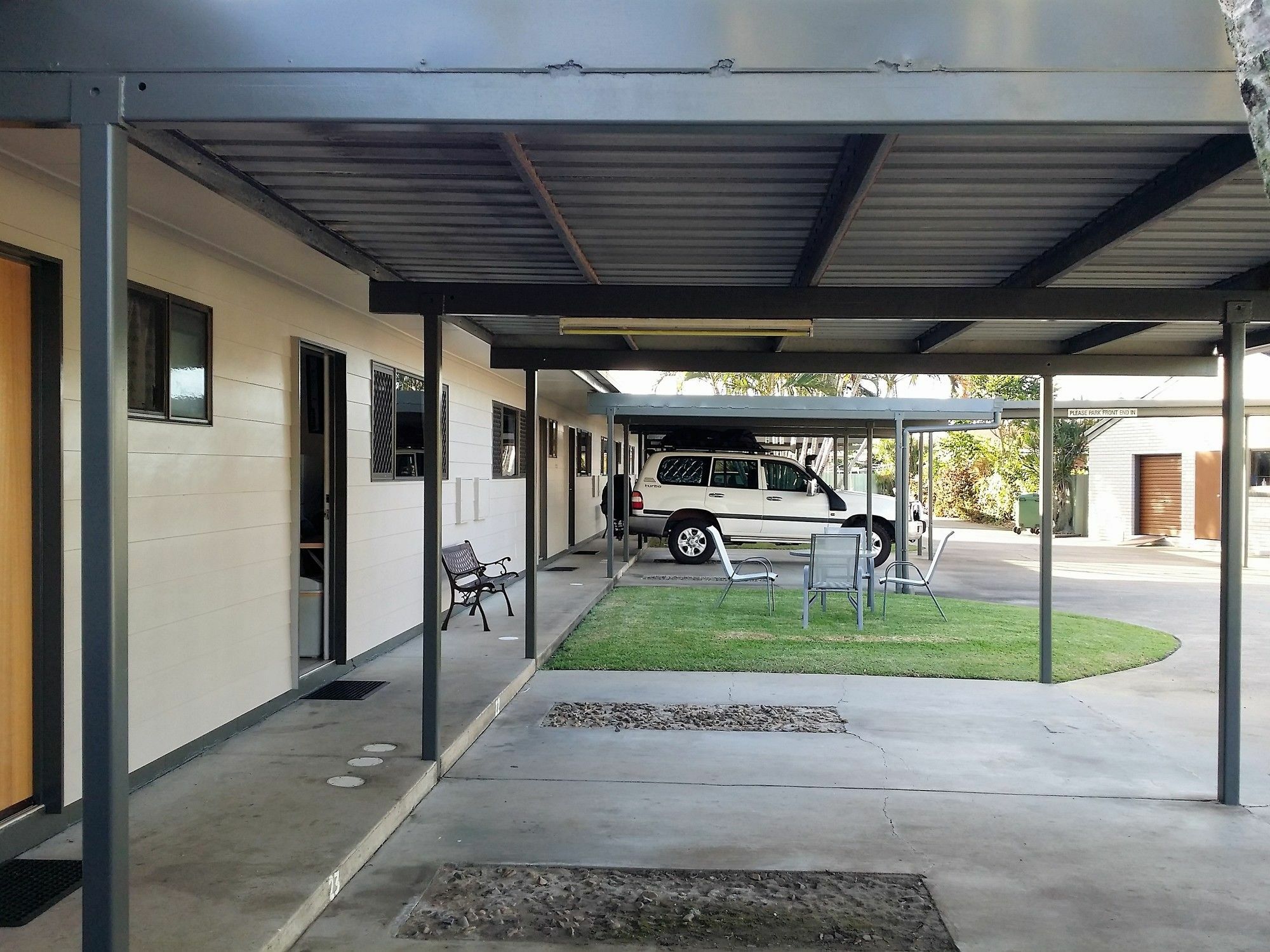 Mackay Motor Inn Exteriör bild